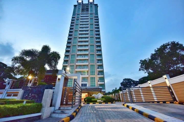 Padgett Place Prime Suites セブ市 エクステリア 写真