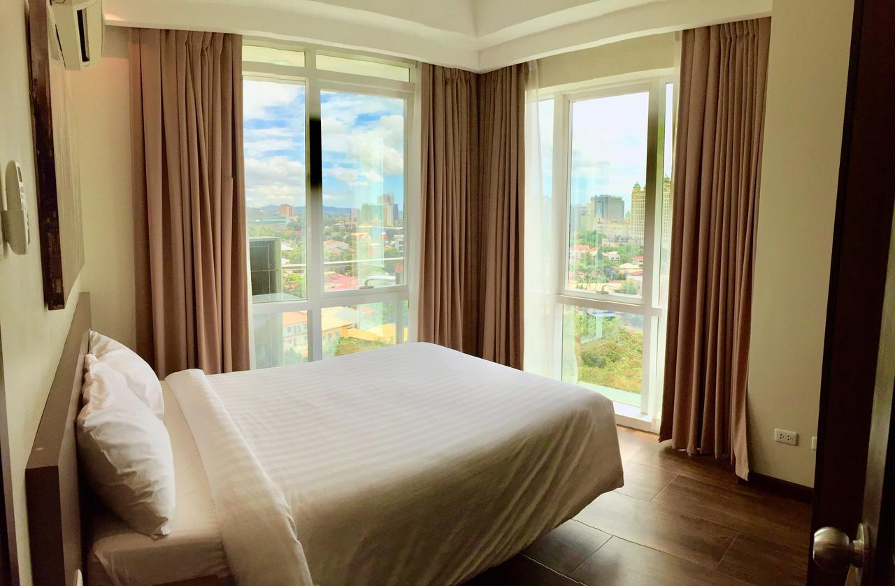 Padgett Place Prime Suites セブ市 エクステリア 写真