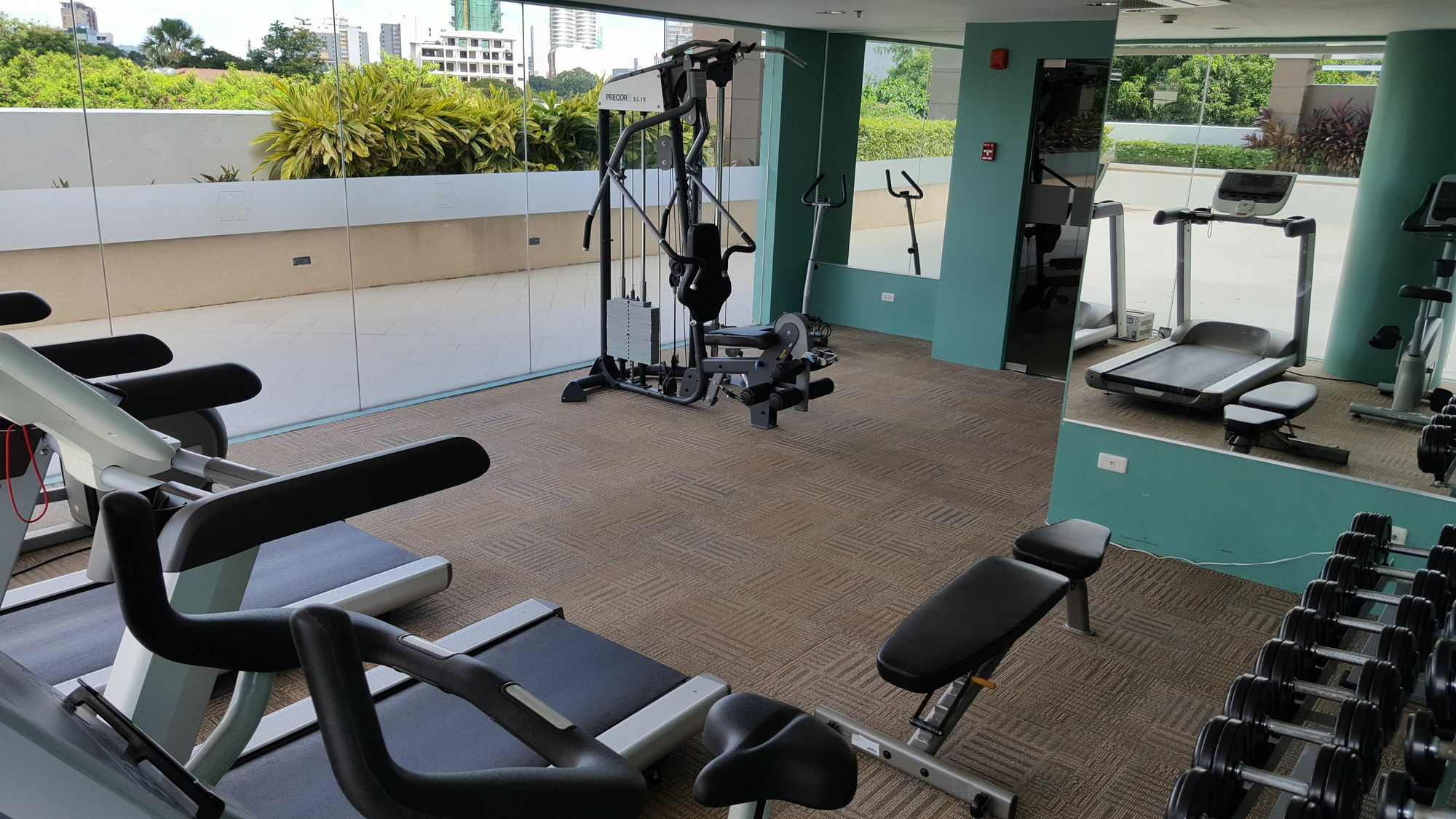Padgett Place Prime Suites セブ市 エクステリア 写真